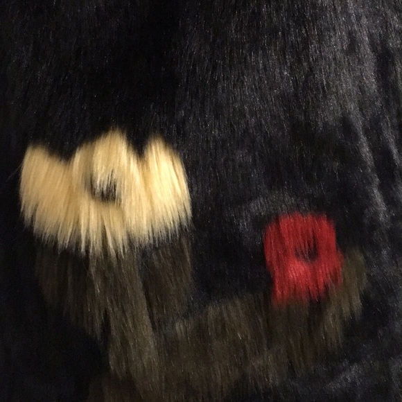NWT faux fur vest - Picture 3 of 6